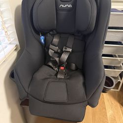 2 Nuna RAVA Convertible Car Seat