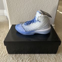 Nike Kobe 3 Protro Christmas - Size 9.5 Mens