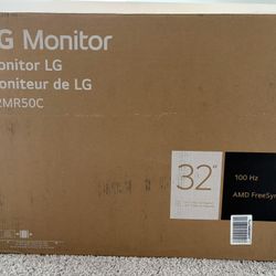 LG 32" FHD (1920 x 1080) Curved Display 