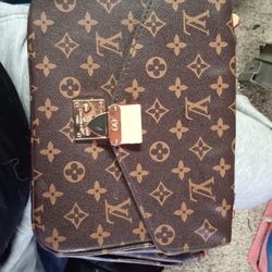 Authentic Louis Vuitton Purse