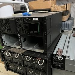 APC -UPS 120/240 Volts 40 Amps