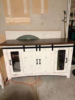 Rustic Farmhouse Cabinets