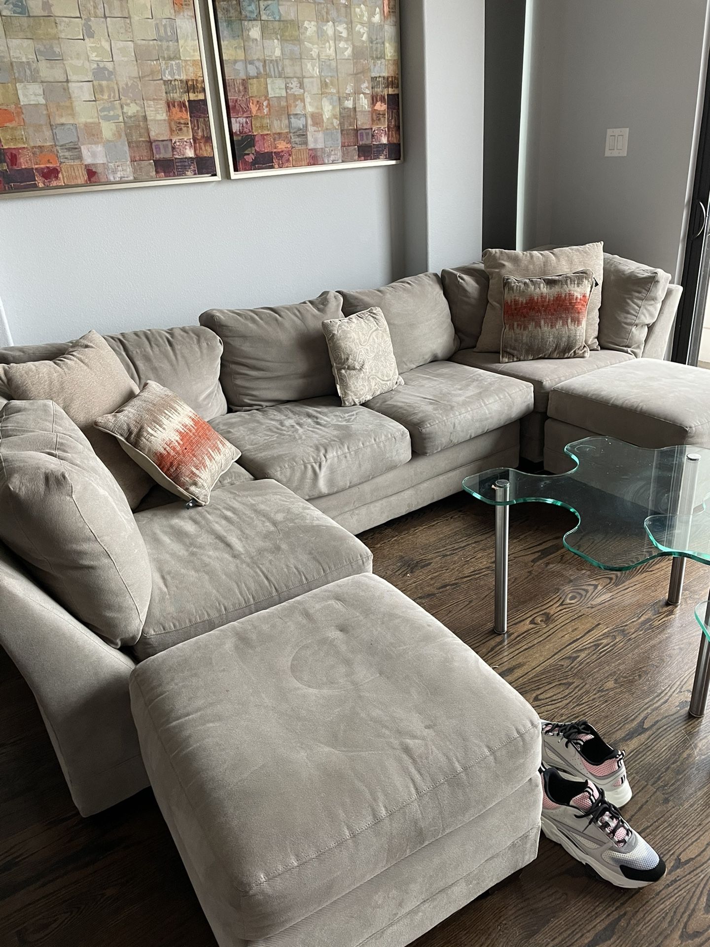 Couch . Home Furniture