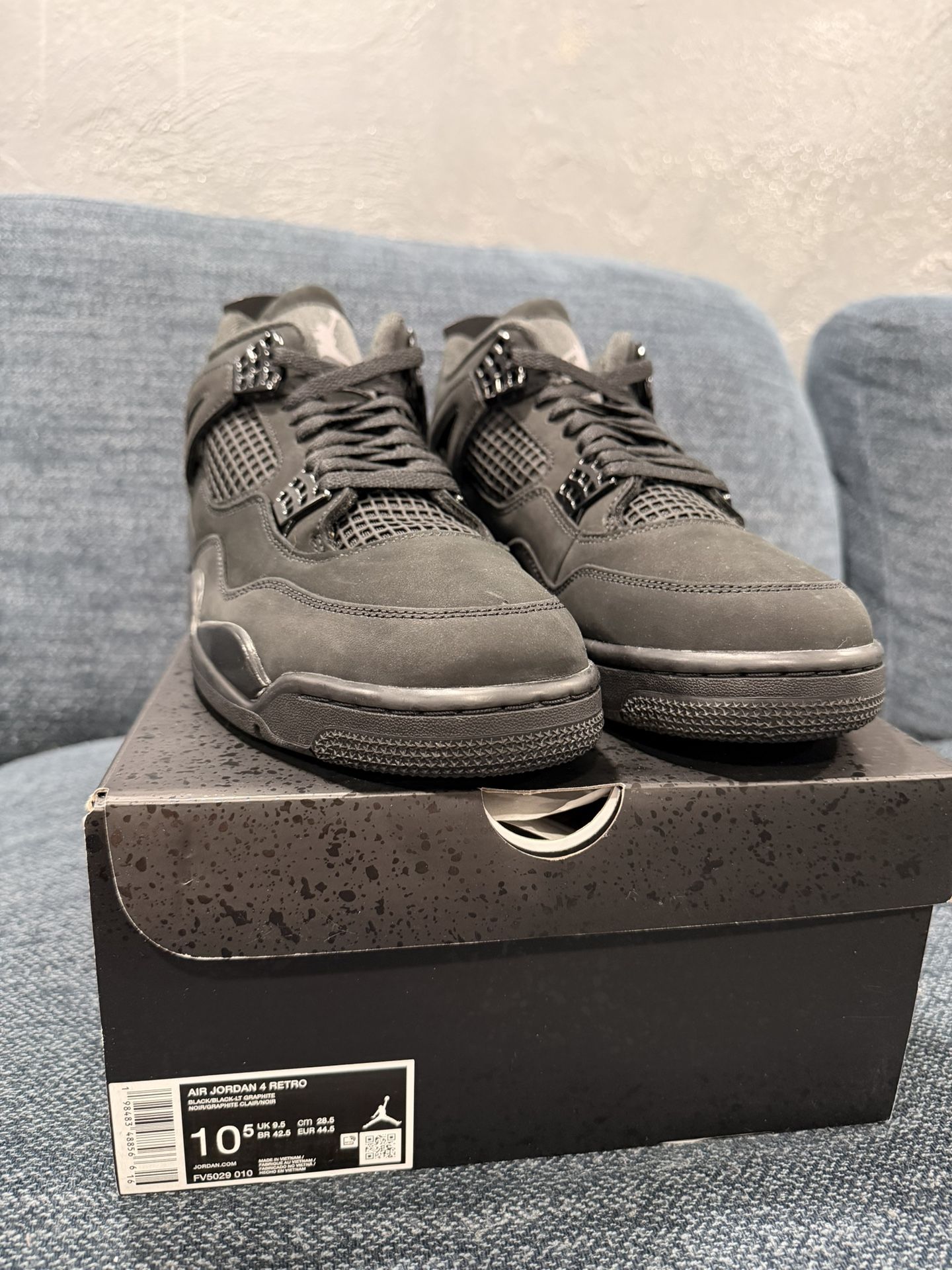 Jordan 4 Retro “BLACK CAT”