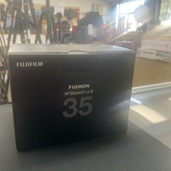 Fuji 35mm 1.4 R
