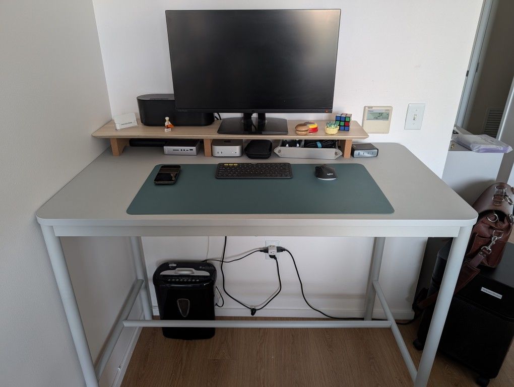 Ikea TOMMARYD
Table And Desk Chair