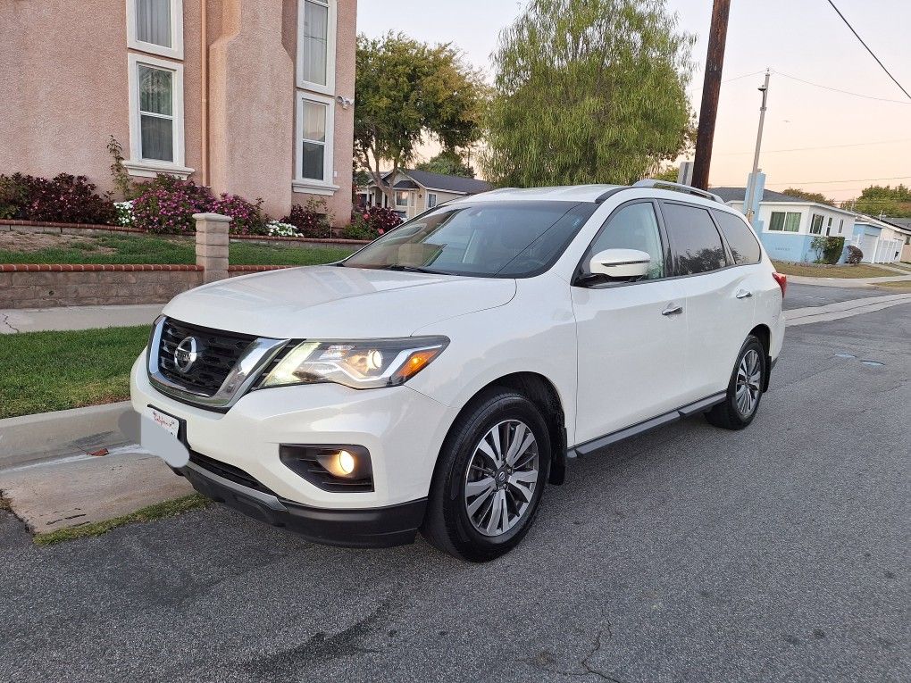 2017 Nissan Pathfinder