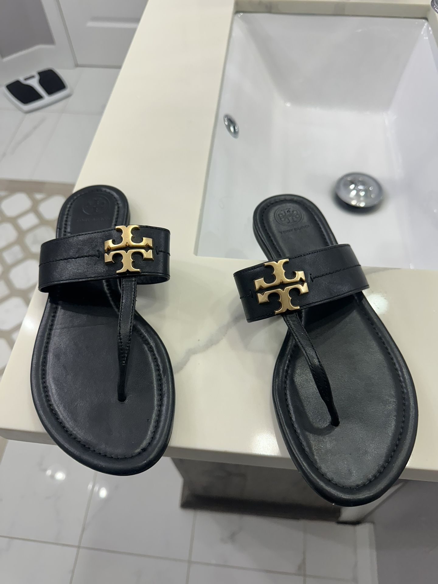 Tory Burch Black Sandals Size 8 1/2