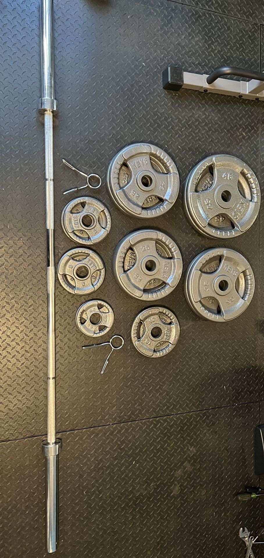 Olympic Cast Iron 305lb Weight Set with Bar