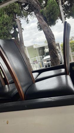 6 chairs  only dark brown leather