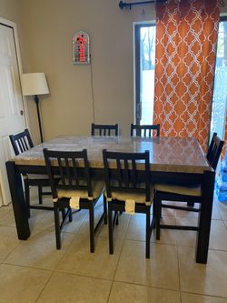 Dinning table 6 chairs