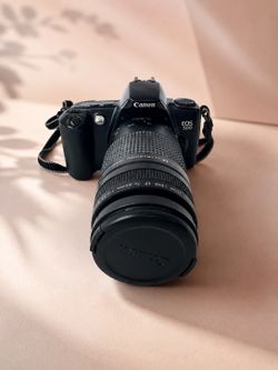 Canon EOS 500 35mm Film Camera with Canon EF 75-300mm & EF 35-105mm Lenses + Accessories