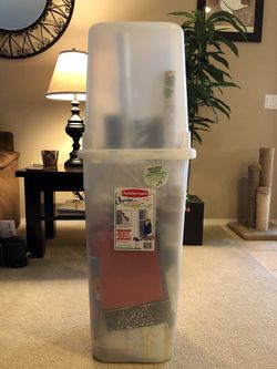 Rubbermaid Wrap'n Craft Jumbo wrapping paper storage bin/box with removable  trays for Sale in Houston, TX - OfferUp