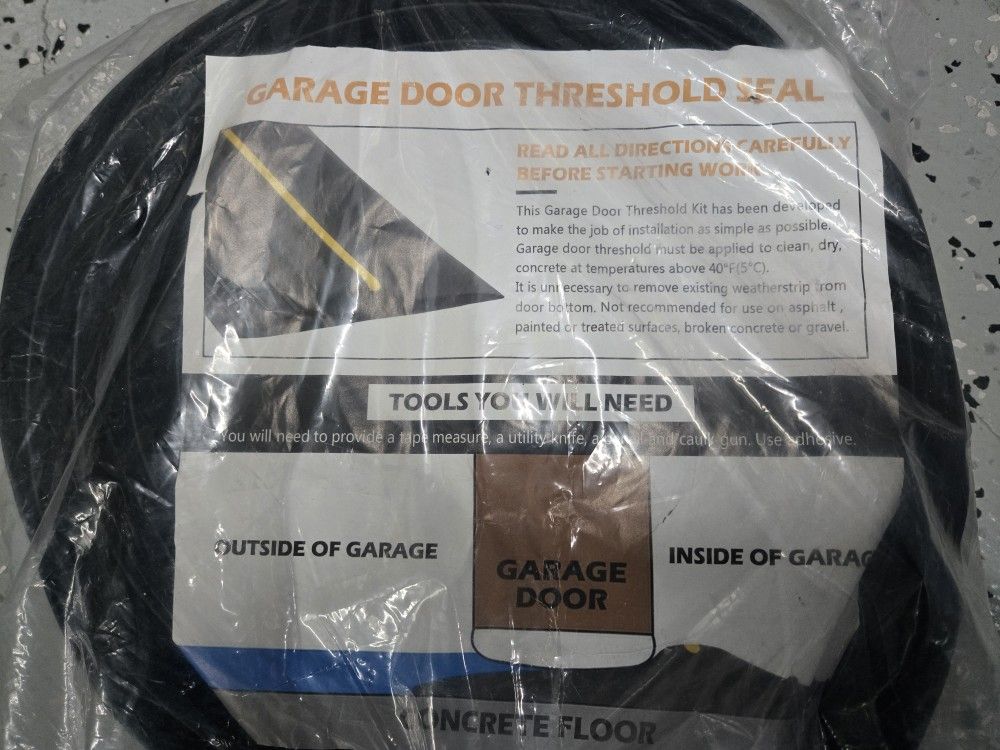 20' Garage Door Threshold Seal. New!!