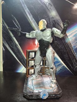 Custom 15" RoboCop Resin Statue Hand Painted Display – Battle Pose