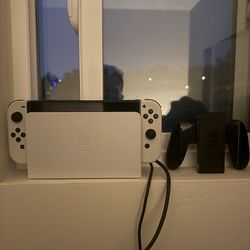 Nintendo Switch OLED bundle