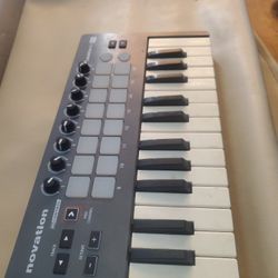Novation In Control Launch Key Mini