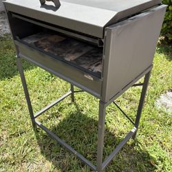 ÑUKE Charcoal Barbecue