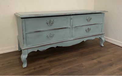 Lane Cedar Chest