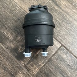 New BMW E39 Power Steering Fluid Reservoir