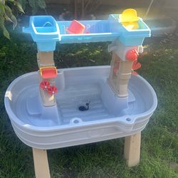 Kids water table play