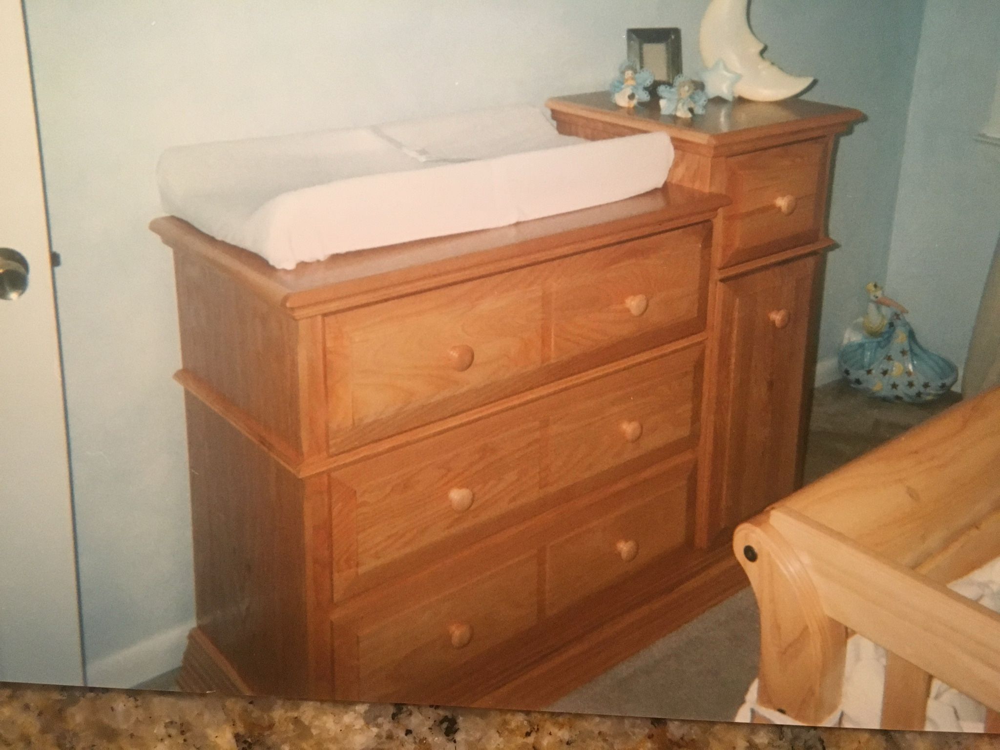 Crib/Changing table