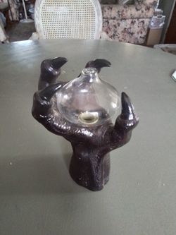 Dragons Claw Oil Lamp