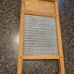 Columbus Washboard Co antique washboard 