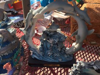 Dolphin set