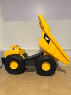 Toy dirt truck CAT