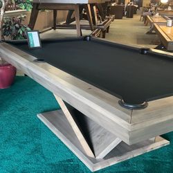 California House Bishop Pool Table