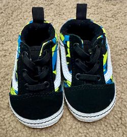Vans Old Skool Crib Shark Shoes