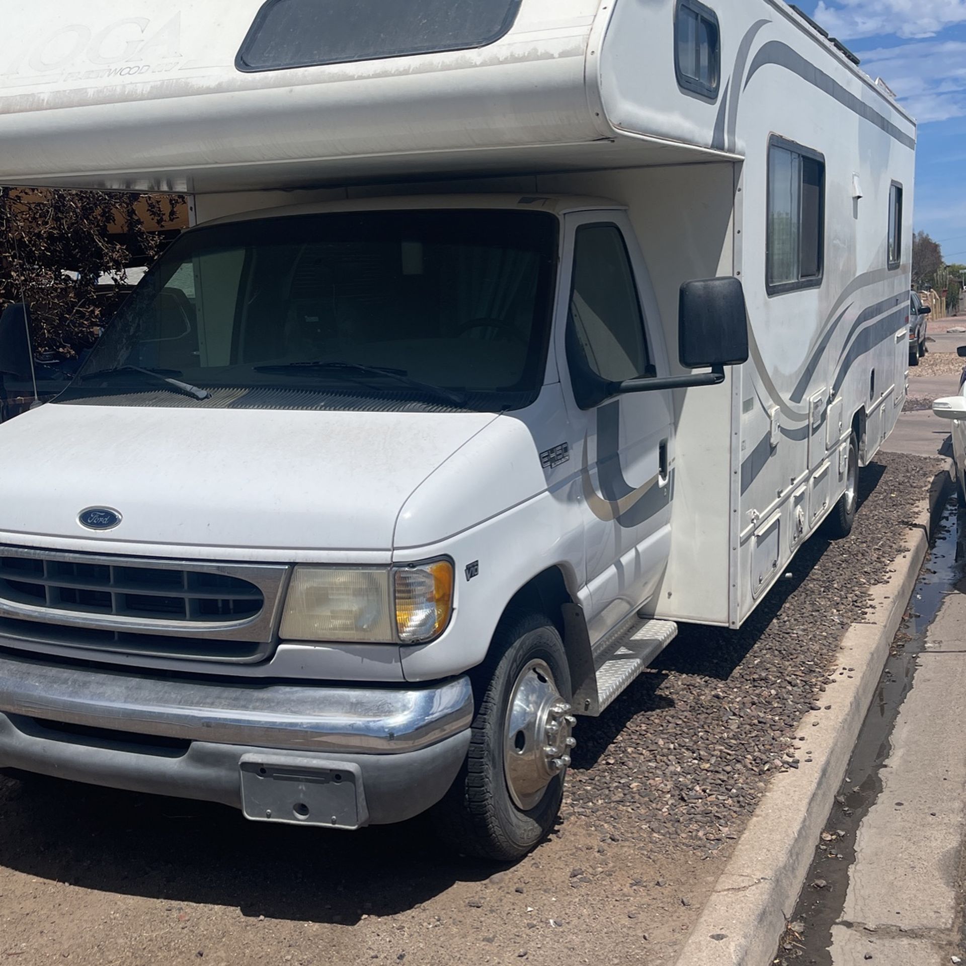 2000 TIOGA Rv Moter Home