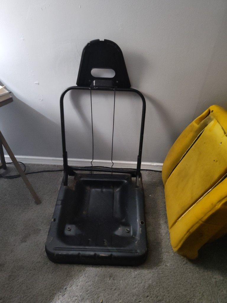 Dirby Car Seat