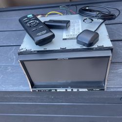 Stereo Alpine Cd DVD MP3 Navegador USB 