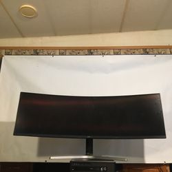 Samsung 50” Curved PC Monitor 