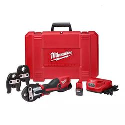 Milwaukee

M12 12-Volt Lithium-Ion Force Logic Cordless Press Tool Kit (3 Jaws Included) with Two 1.5 Ah Battery and Hard Case

