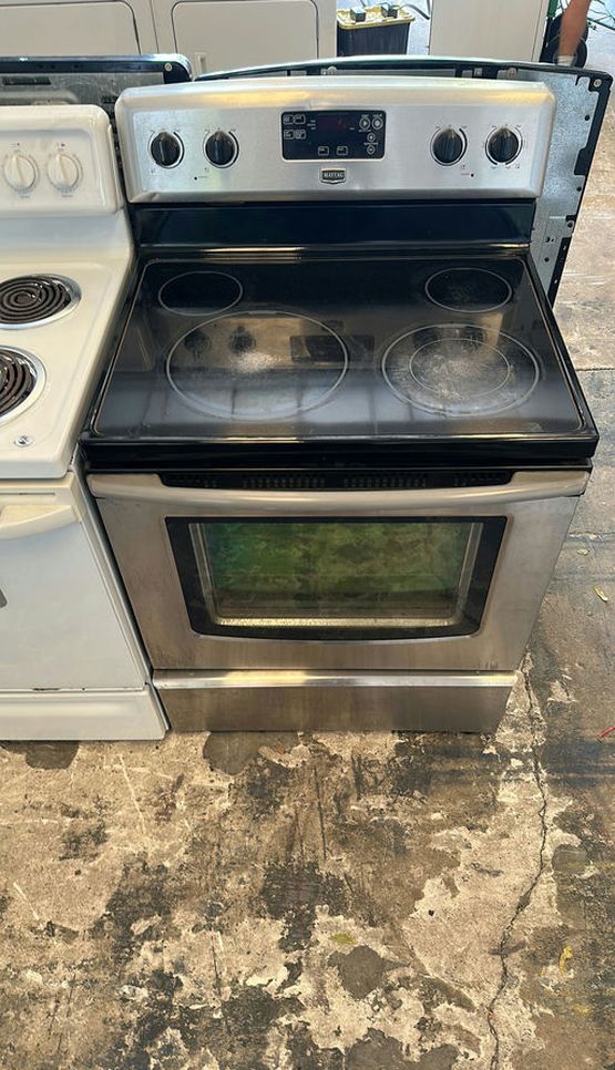 Maytag Stainless Steel Electric Range Glass Top
