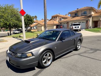 2004 Ford Mustang