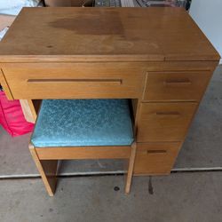 Sewing Machine Table With Old Machine