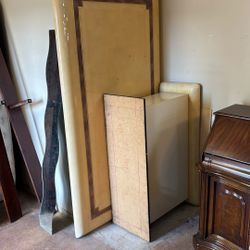 Table Mid Century Faux Goat Skin     