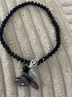 Black Beaded Bracelet with Black & white opalite 925 Leaf Charmand Grey Botswana