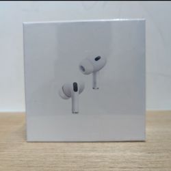 Apple AirPods Pro 2nd Gen with MagSafe case and Active Noise Cancellation