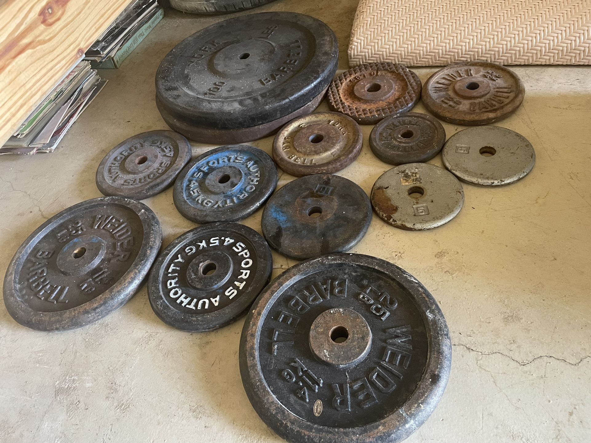 335lb Of Gym Weights