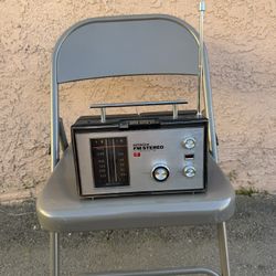 Vintage Hitachi KS-1700H AM-FM Stereo 17 Transistor Radio sol as is 