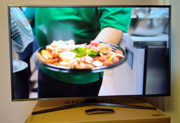Samsung  43" Smart 4K Ultra HD LED | UN43KU7000FXZA