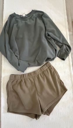 Crewneck Sweatshirt and Shorts Set