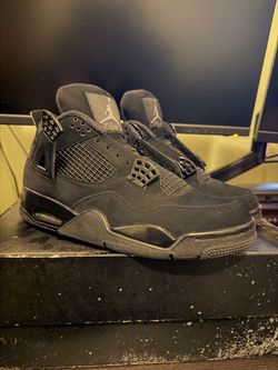 Jordan 4 Black Cat’s Size 8