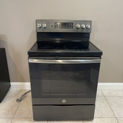 GE Electric Range Stove  Color Slate  Great working condition 