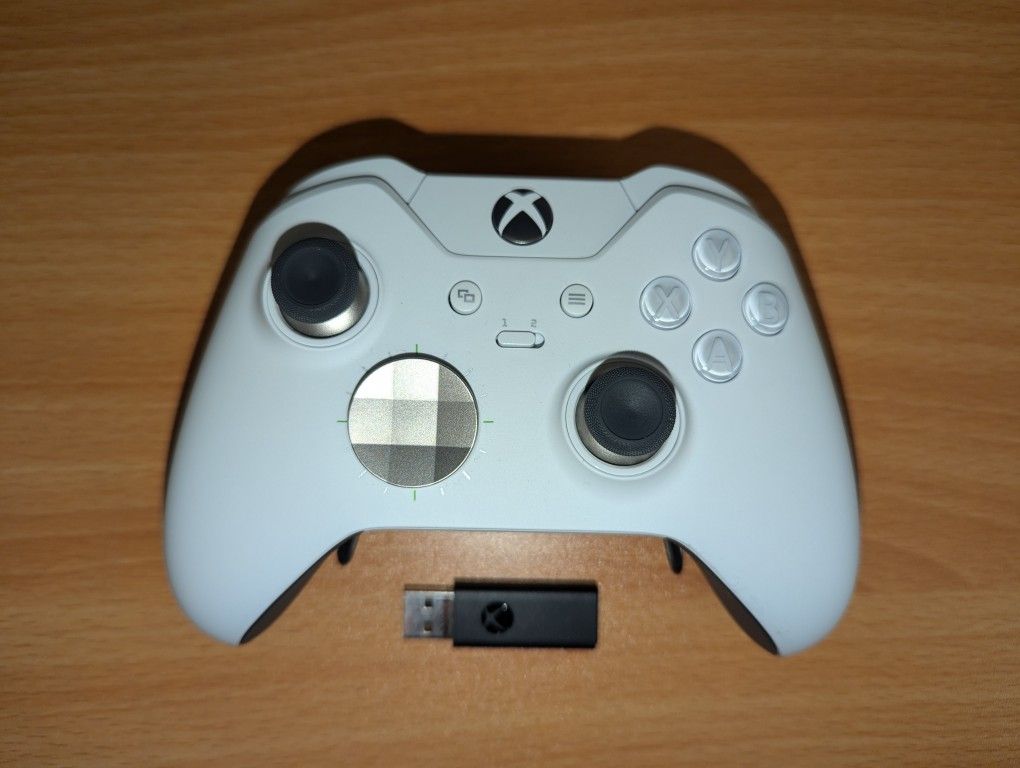 Xbox Elite Series One Controller Model 1698 Plus BT Dongle for Sale in ...